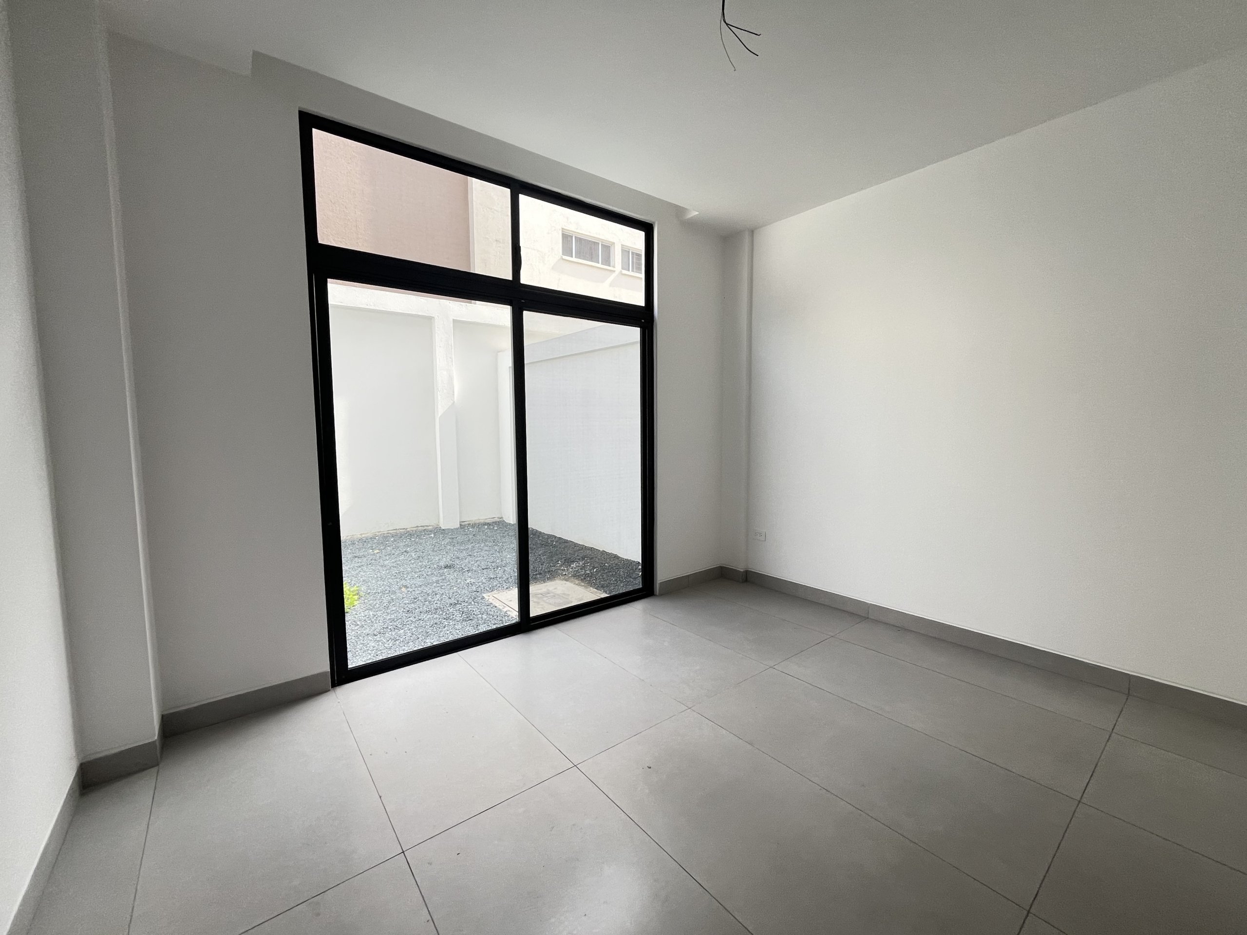 DB-005-005-8